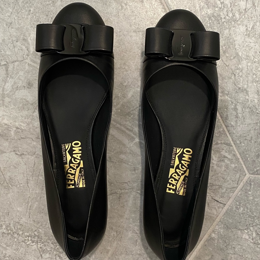 Size 9, womens flats.